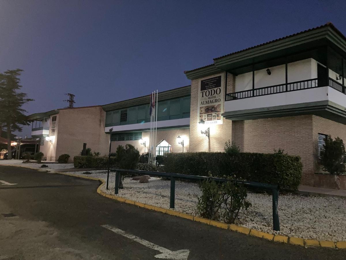 Hotel アルマグロ エクステリア 写真